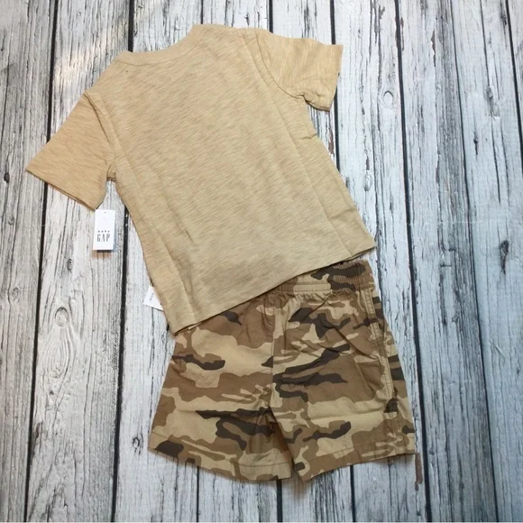 Gap Boys 18-24 M 2T 4T 5T Baby Yoda Star Wars Shorts Outfit. NWT - Picture 3 of 4